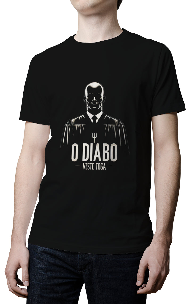 Camiseta - O Diabo Veste Toga
